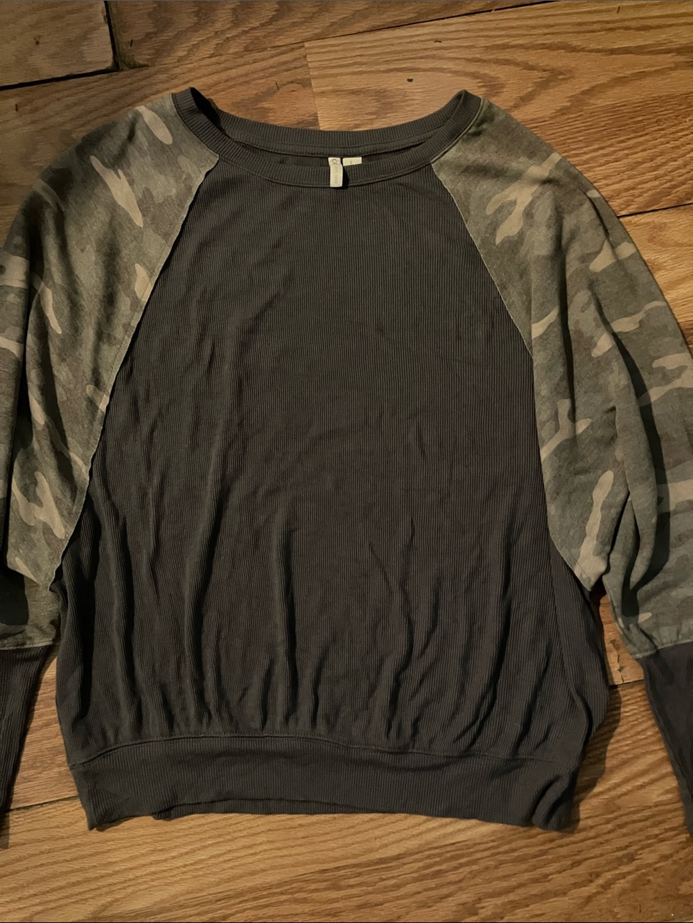 Cato Ribbed Crew Neck Top - Charcoal
